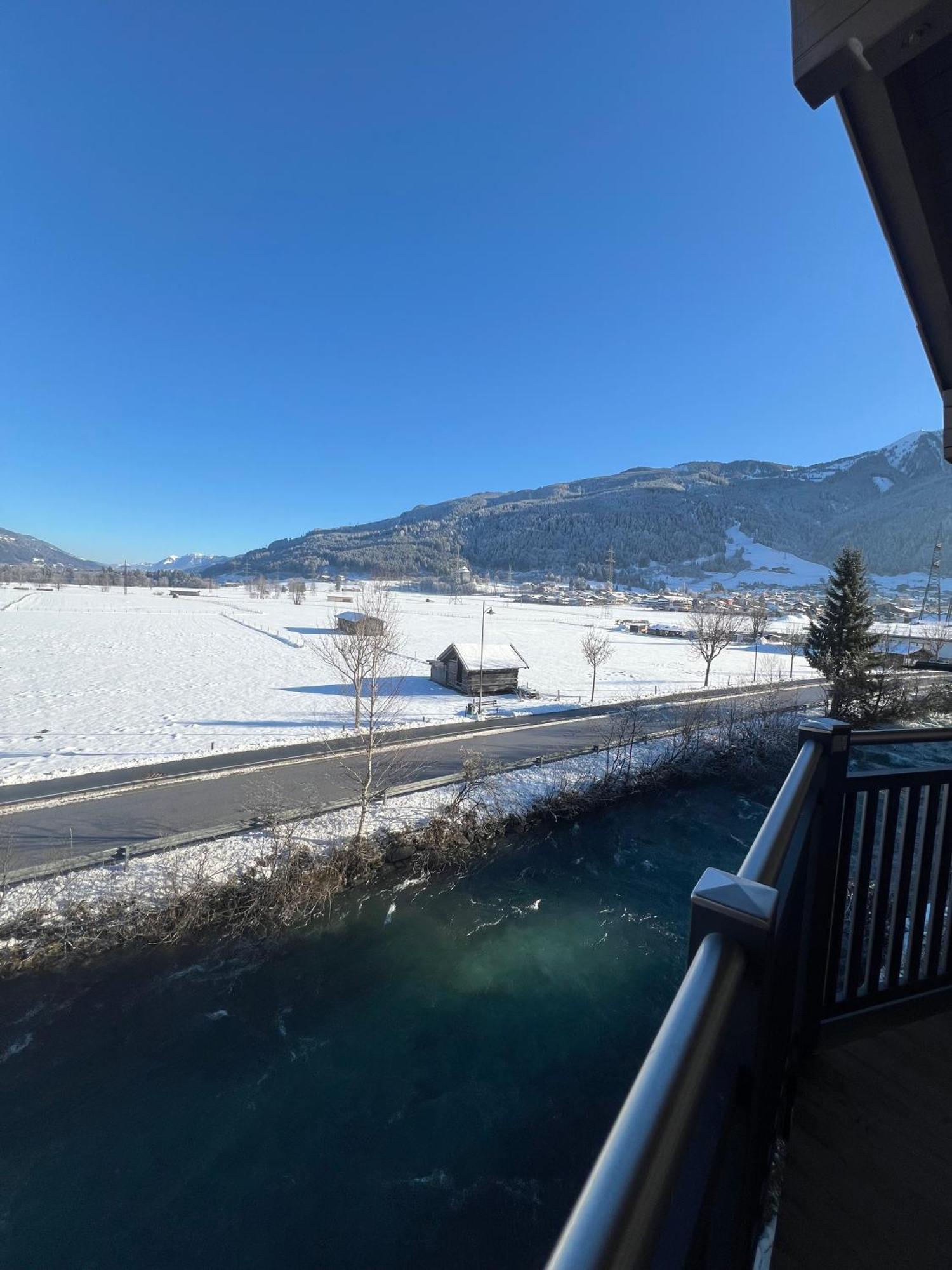 Appartement Holiday + Villa Theresa Kaprun Extérieur photo